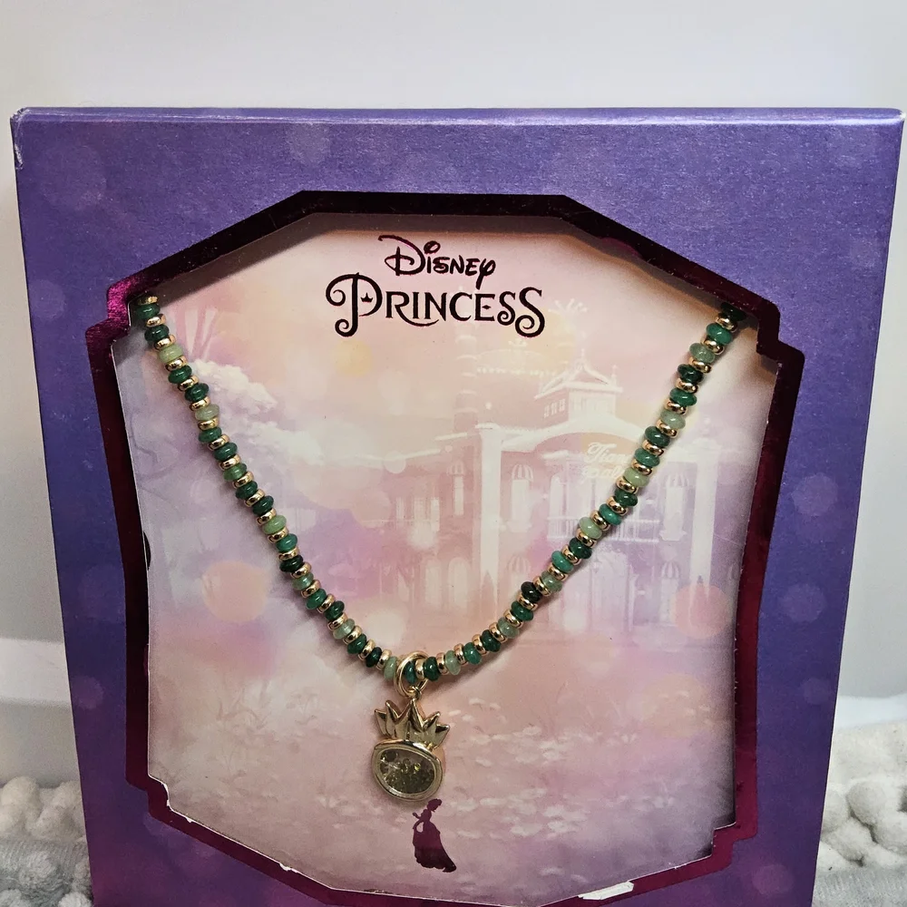 New  Disney Princess Green and Goldtone Necklace